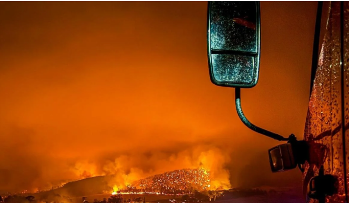 Battling Infernos: Australia's Urgent Evacuations Amid Catastrophic Fire Risk