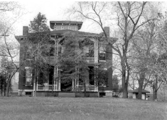 The Larimore Wilson House: A Beacon of History in Bellefontaine Neighbors, Missouri