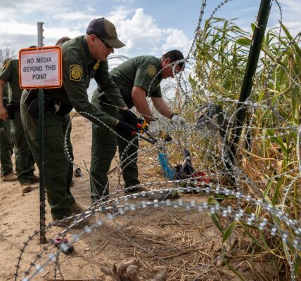 Supreme Court Decision Sparks Controversy: Border Patrol's Authority Over Texas Razor Wire